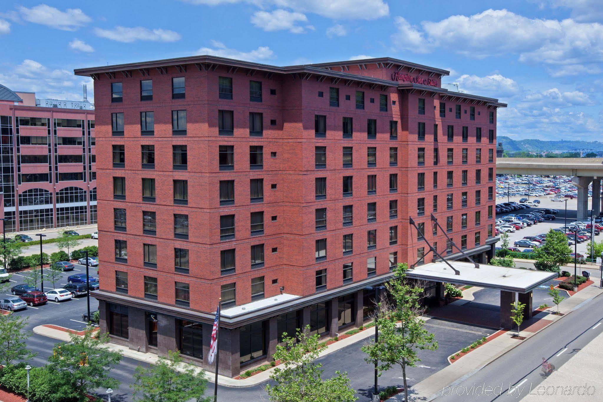 Hampton Inn & Suites Pittsburgh Downtown Bagian luar foto