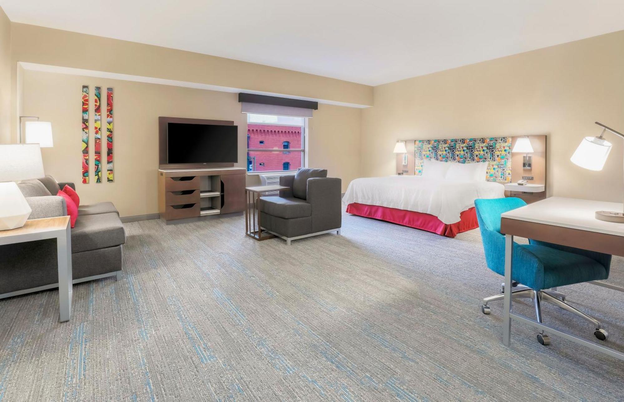 Hampton Inn & Suites Pittsburgh Downtown Bagian luar foto